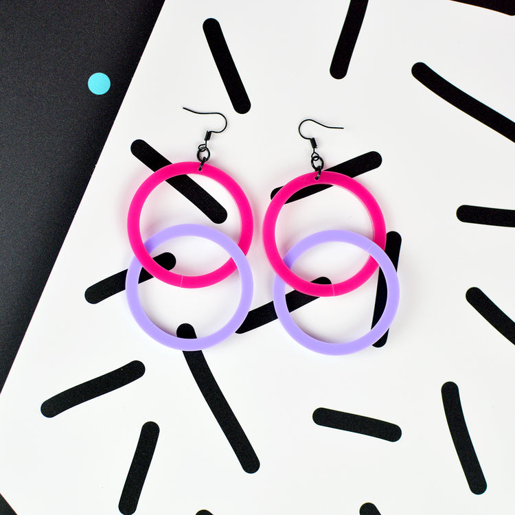 SUPER SECONDS Infinity Hoop Statement Earrings - RANDOM COLOUR