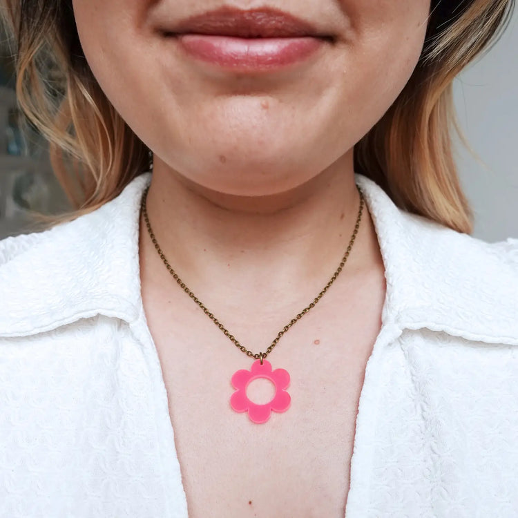 SUPER SECONDS Daisy Mini Necklace