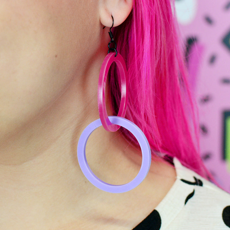 SUPER SECONDS Infinity Hoop Statement Earrings - RANDOM COLOUR